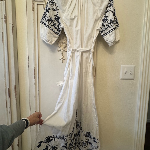 Alex Marie white casual dress with Blue Embroidery - Picture 6 of 6